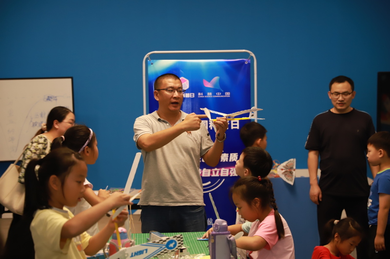 素质教育学校是正规的吗？误区一：素质教育学校与传统学校不同